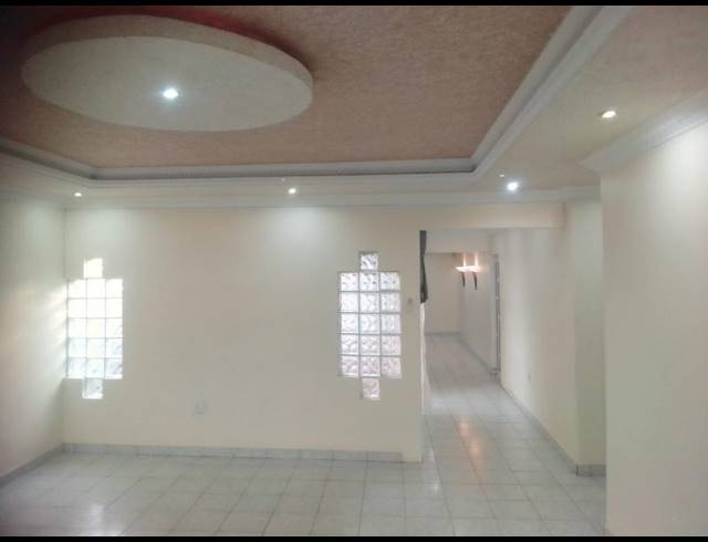 4 BEDROOM HOUSE FOR SALE IN NEWLANDS WEST